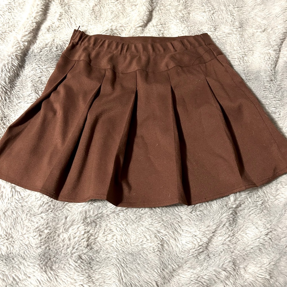 Brown mini skirt